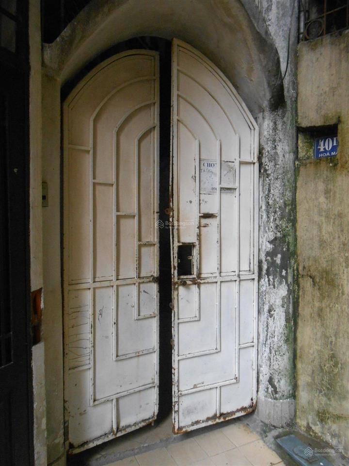 Tầng khép kín 25m2, chợ hôm, sáng thoáng trước sau, ở ngay