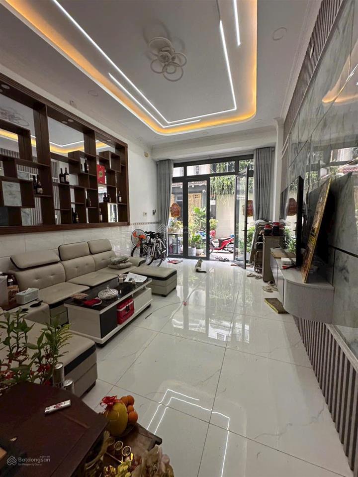 Bán nhà phố chính chủ..khu nhà phố hiệp thành 13..q12 cũ..dt4x13m,,3 lầu đúc 4 tấm 5pn 4wc sân