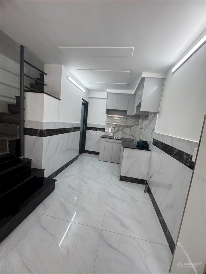 Bán nhà shr. hẻm 3m sát tân chánh hiệp 34. dt 3,3x9m 1 lửng 1 lầu. 3pn 2wc