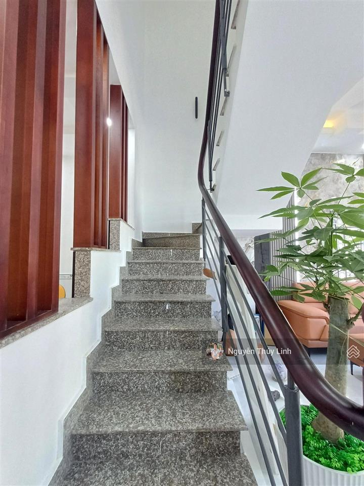 4.63 tỷ  căn góc 2 mặt tiền  hà huy giáp vô 80m  p. thạnh xuân  quận 12