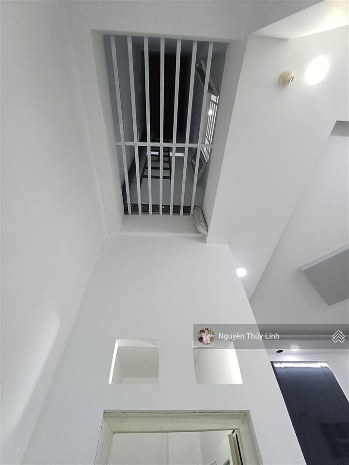 4.5 tỷ nhà ngay hà huy giáp cao đẳng điện lực (4.4m* 15m) phường thạnh xuân quận 12