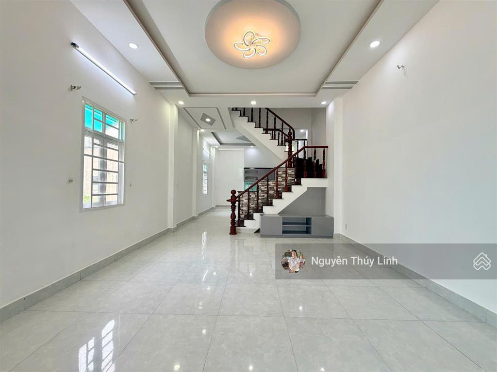 4.5 tỷ nhà ngay hà huy giáp cao đẳng điện lực (4.4m* 15m) phường thạnh xuân quận 12