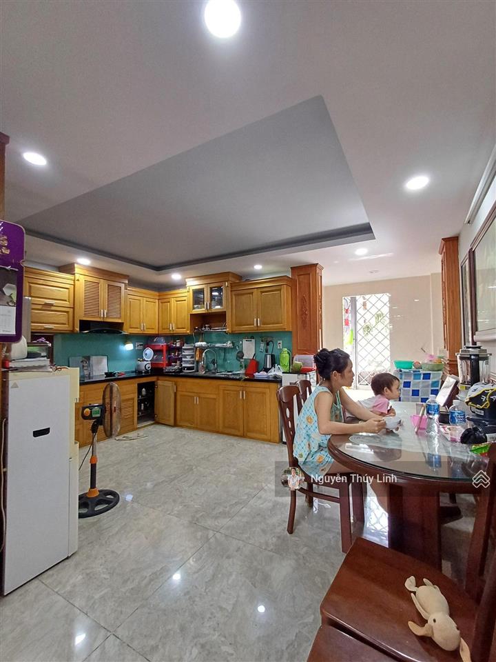 6.99 tỷ  nhà phố hà huy giáp  phường thạnh lộc  quận 12 (5* 17m  có lửng, có sân thượng rộng)