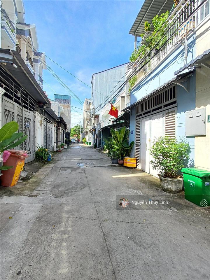 6.99 tỷ  nhà phố hà huy giáp  phường thạnh lộc  quận 12 (5* 17m  có lửng, có sân thượng rộng)