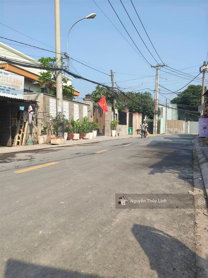 5.6 tỷ 100m2 đất thổ cư mặt tiền tx22 phường thạnh xuân quận 12 ( đường nhựa thông thương tốt)