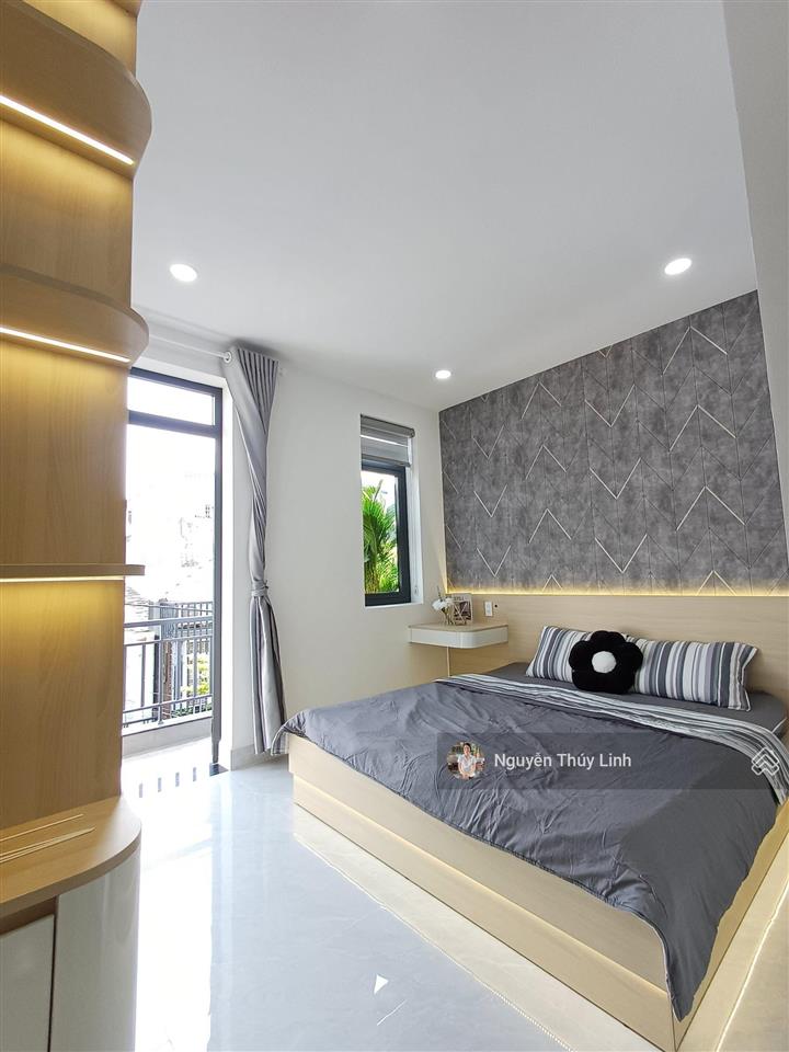 Nhà phố ngã tư ga phường thạnh lộc quận 12 ( gò vấp 5km)