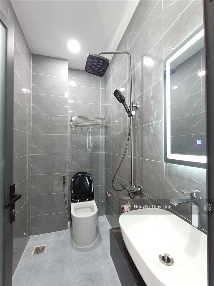 6.85 tỷ nhà mới xây full nội thất tx25 phường thạnh xuân quận 12 ( có sân sau rộng, sân thượng)