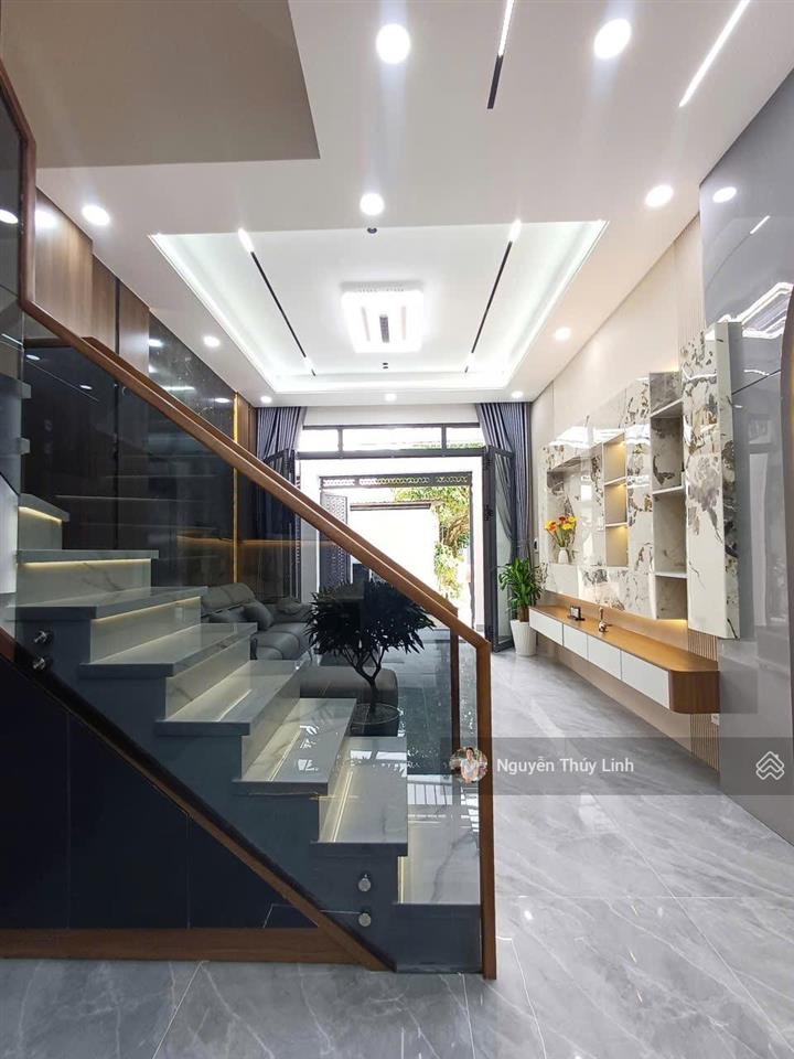 Nhà phố ngay trường tiểu học nguyễn văn thệ tô ngọc vân thạnh xuân quận 12