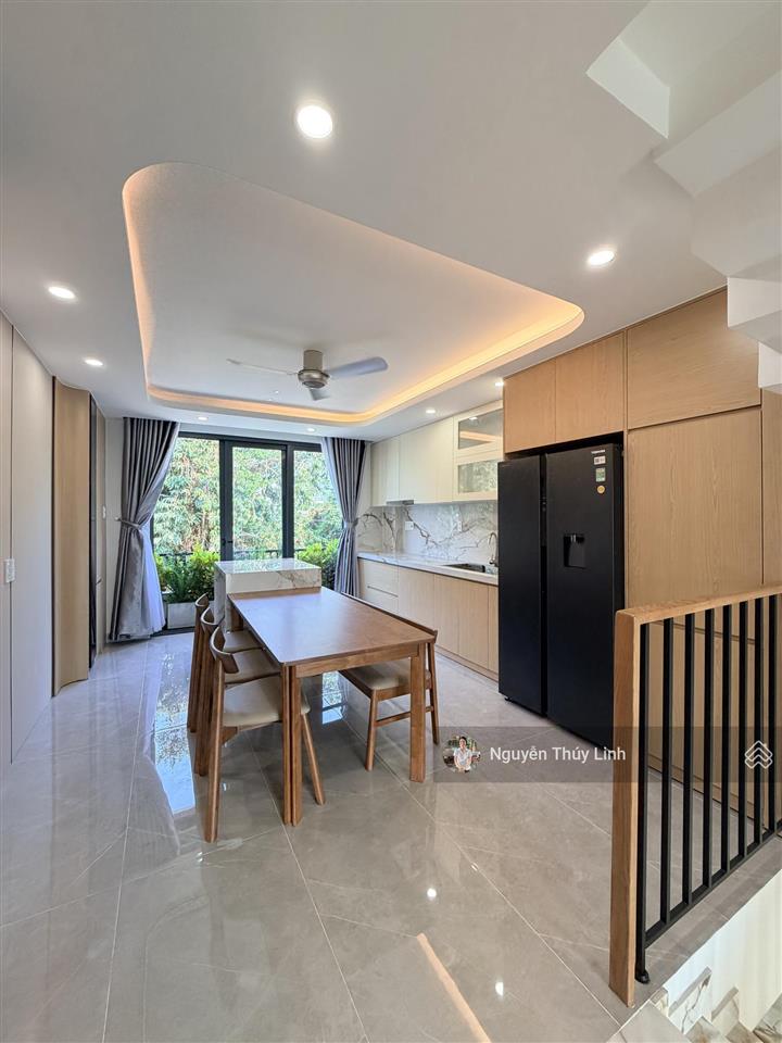 Nhà phố hà huy giáp thạnh lộc quận 12 hồ chí minh ( full nội thất trệt lửng 3 lầu)
