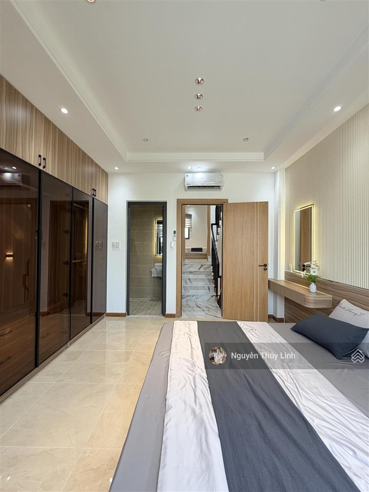 Nhà phố hà huy giáp, phường thạnh lộc, quận 12 (gò vấp 4km  diện tích 5,5m* 12,8m)