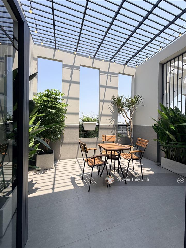 Nhà mặt tiền kinh doanh có thang máy/ ngã tư ga thạnh lộc quận 12 ( thương lượng mạnh)