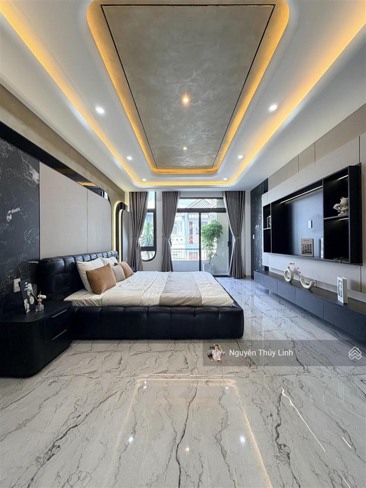 Giảm mạnh  nhà phố siêu vip  thạnh xuân  quận 12  hồ chí minh (có thang máy, sân vườn)