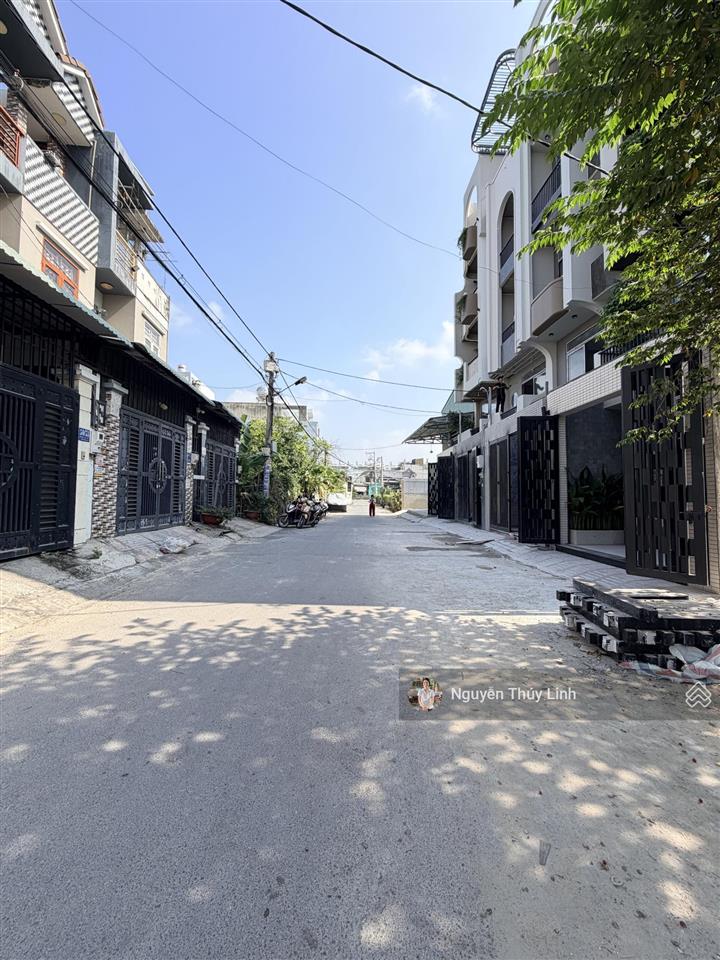 Giảm mạnh  nhà phố siêu vip  thạnh xuân  quận 12  hồ chí minh (có thang máy, sân vườn)