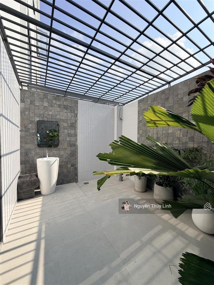 Giảm mạnh  nhà phố siêu vip  thạnh xuân  quận 12  hồ chí minh (có thang máy, sân vườn)