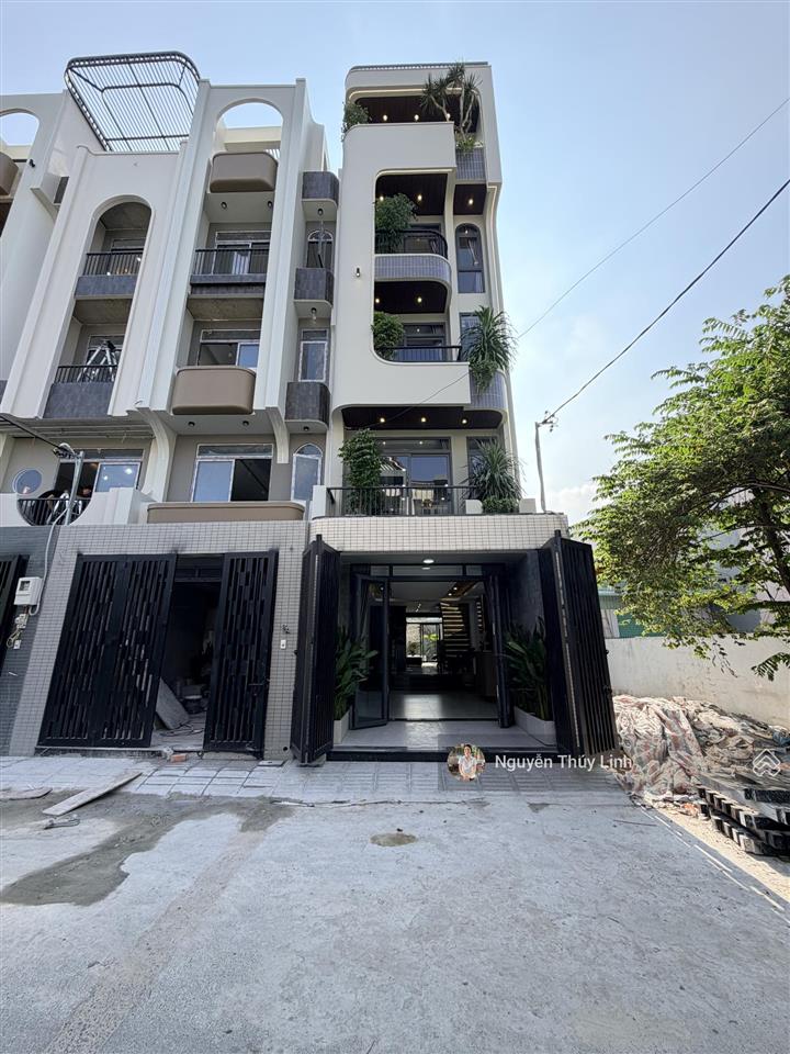 Giảm mạnh  nhà phố siêu vip  thạnh xuân  quận 12  hồ chí minh (có thang máy, sân vườn)