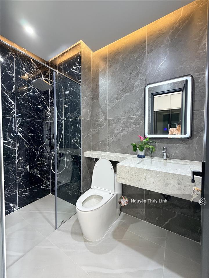 Giảm mạnh  nhà phố siêu vip  thạnh xuân  quận 12  hồ chí minh (có thang máy, sân vườn)