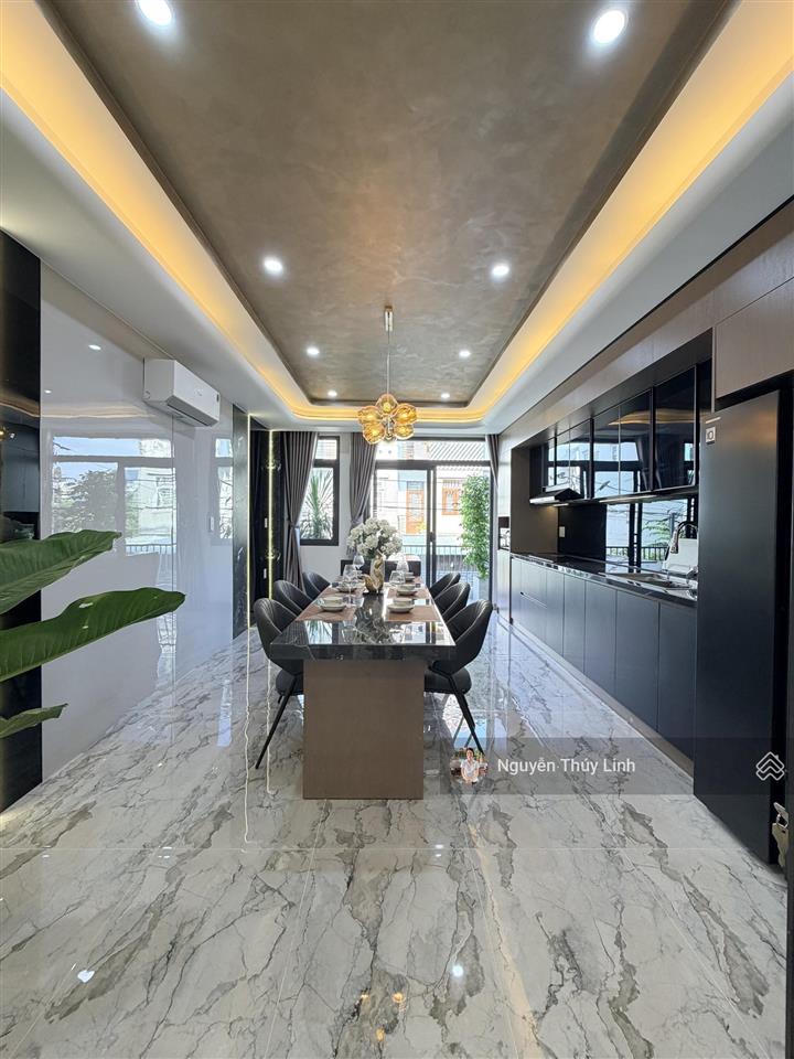 Giảm mạnh  nhà phố siêu vip  thạnh xuân  quận 12  hồ chí minh (có thang máy, sân vườn)
