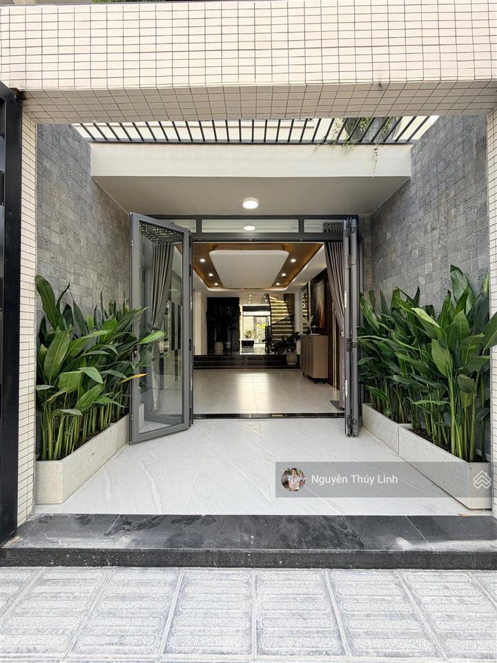 Giảm mạnh  nhà phố siêu vip  thạnh xuân  quận 12  hồ chí minh (có thang máy, sân vườn)