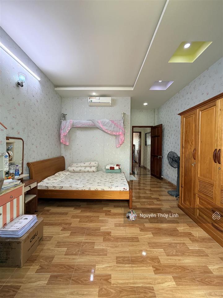 Ngã tư ga/ nhà 4 tầng sân xe hơi thạnh lộc 37 thạnh lộc quận 12 ( 4m x 22,5m)