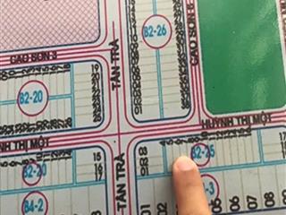 Bán lô huỳnh thị một sát sông, cách 2 lô ra đường 10 dt 100m²(5x20m) giá bán 5 tỷ,  0914 433 ***.