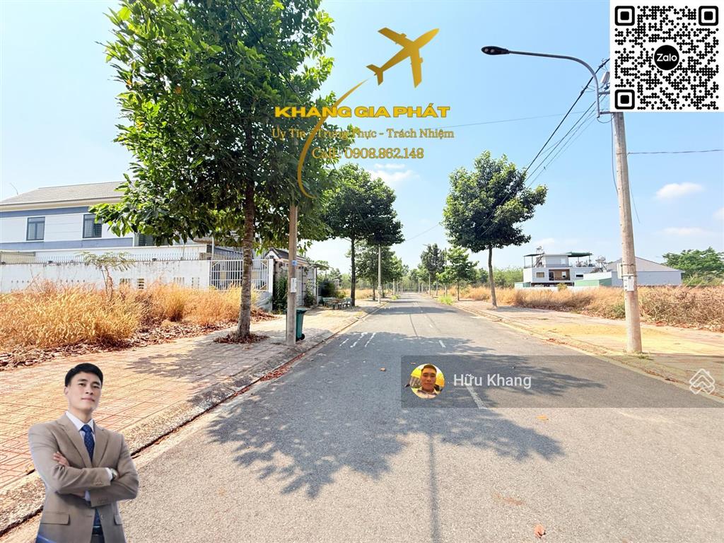 D2d xã long thành  lô góc ngang 10m x 23mgần ngay chợ dt769 giá bán nhanh 4ty950 sổ hồng riêng