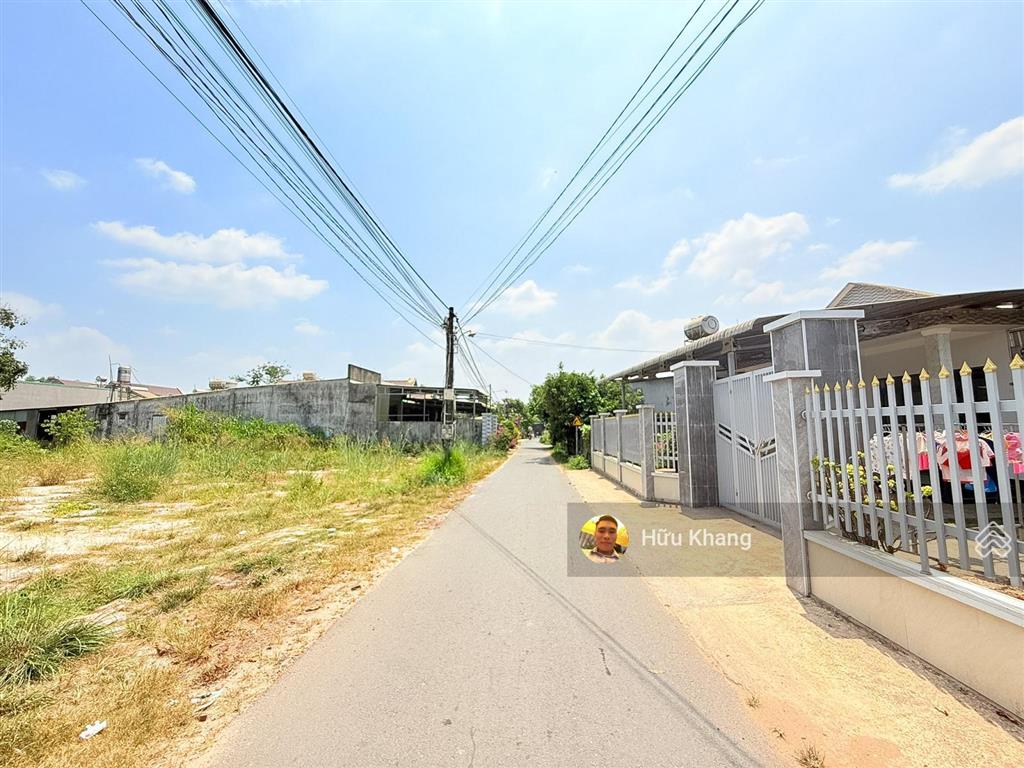 Thích hợp tách thửa nhỏ  xã long thành góc hai mặt tiền dt 1981m2 tc 100m2sát bên stc long thành