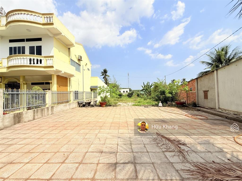 Xã long thành sát ngay stc dt 1285m2 tc 200m2  mặt tiền nhựa chính cách dt769 chỉ 80m  hàng hiếm