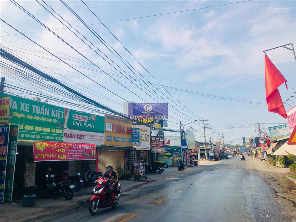 Mặt tiền hùng vương xã nhơn trạch 473m2 tc 100m2 có dãy trọ thu nhập ổn định vị trí đẹp giá 32tr/m2