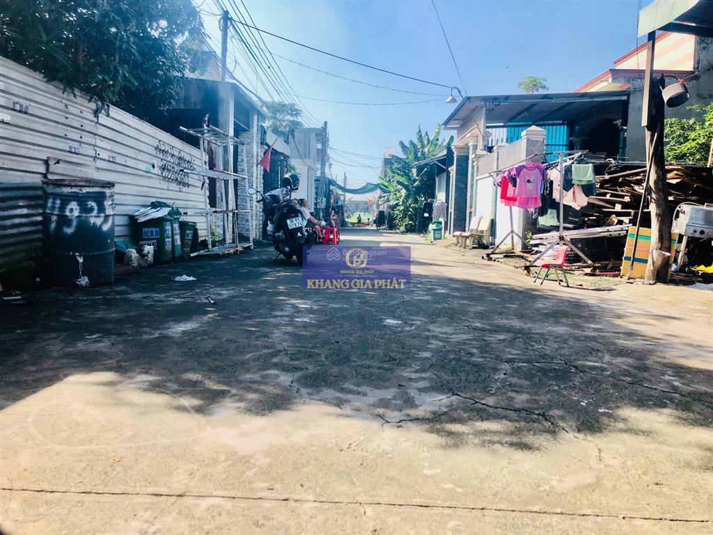 Chính chủ bán đất an phước  một sẹc đường phùng hưng  dt 250m2 tc 240m2 sổ riêng đường 8m