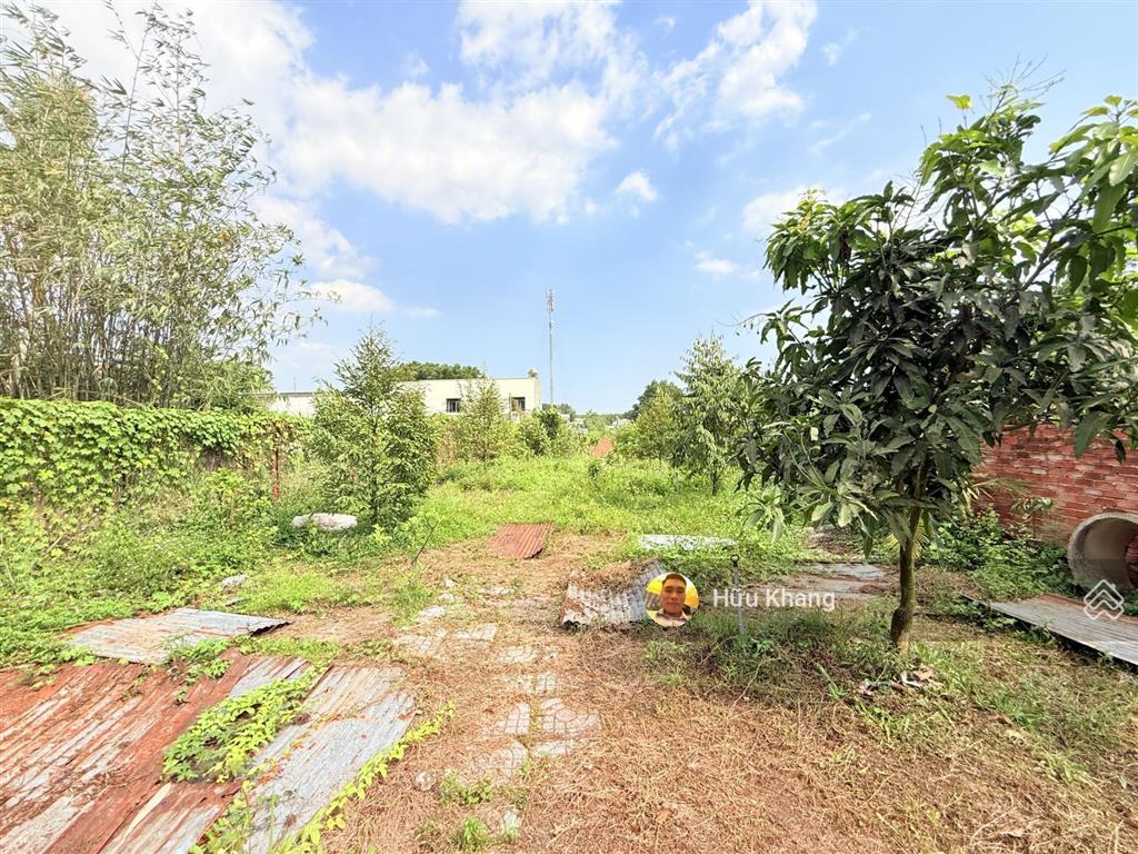 Xã long thành sát ngay stc dt 1285m2 tc 200m2  mặt tiền nhựa chính cách dt769 chỉ 80m  hàng hiếm