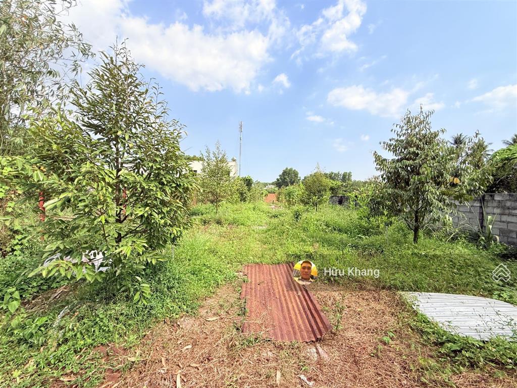 Xã long thành sát ngay stc dt 1285m2 tc 200m2  mặt tiền nhựa chính cách dt769 chỉ 80m  hàng hiếm