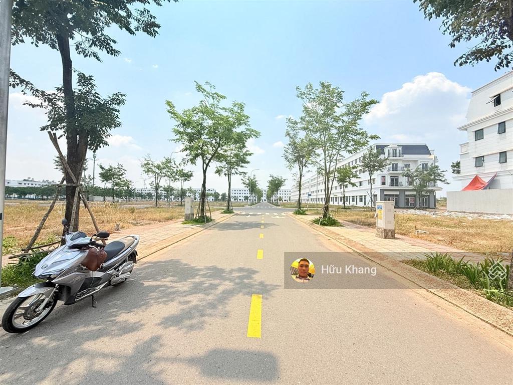 Stc xã long thành 200m2 ngang 10m giá tốt thích hợp làm căn hộ dịch vụ  xây dựng nhà  sổ sẵn