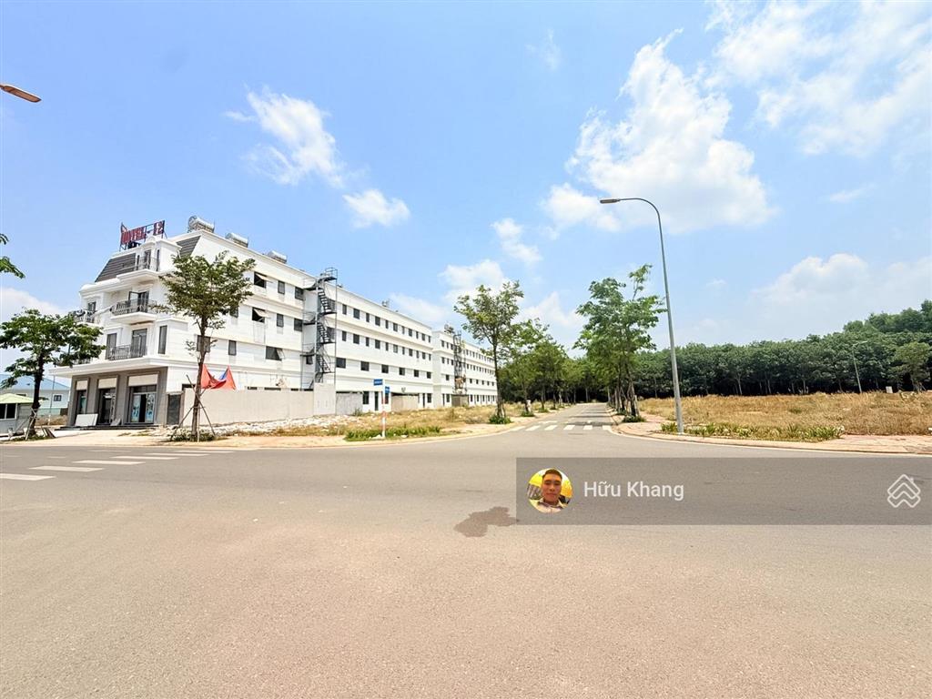 Stc xã long thành 200m2 ngang 10m giá tốt thích hợp làm căn hộ dịch vụ  xây dựng nhà  sổ sẵn