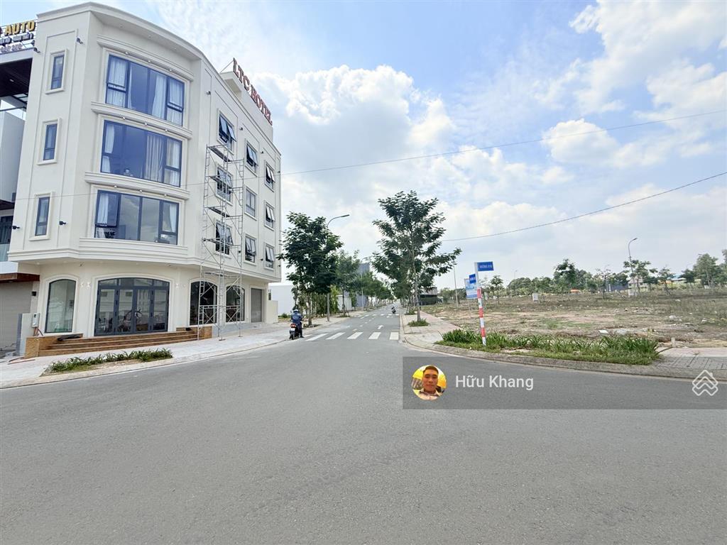 Stc xã long thành  lô góc 134.5m2 vị trí cực đẹp  kinh doanh thuận tiện  giá bán nhanh 6ty có tl