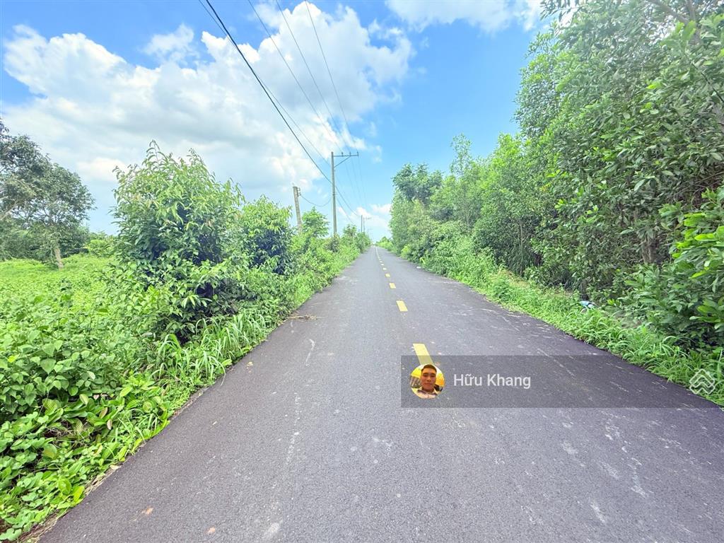 Xã hồ tràm dt 1600m2 có tc 100m2 đường nhựa ngay gần hồ bà tô. bán gấp giá ngộp 4.2ty thương lượng