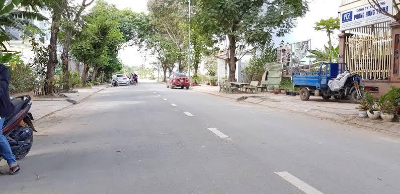 Bán nhanh lô đất 133m2 đã có sổ sẵn, đất không lỗi phong thủy 0945 899 ***