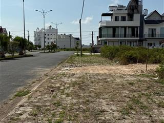 Khu đô thị mới hà tiên,đường lê lợi(số 13) rộng 30m.rẽ nhất thị trường,xây dựng tự do.0908 407 ***