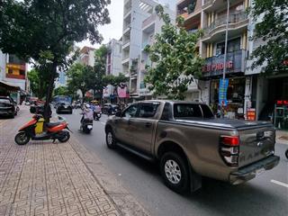 Bán gấp mặt tiền nguyễn tri phương, p. 4, q. 10, 8x25=200m2 đất. nhà 5 tầng giá chỉ 54 tỷ