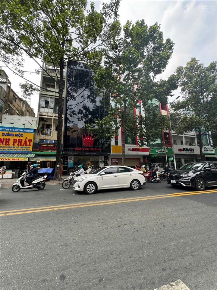 Mặt tiền an dương vương, p.8, q.5 đối diện an đông  dt 8x25m nhà 6 tầng hdt 300tr/tháng giá 70 tỷ