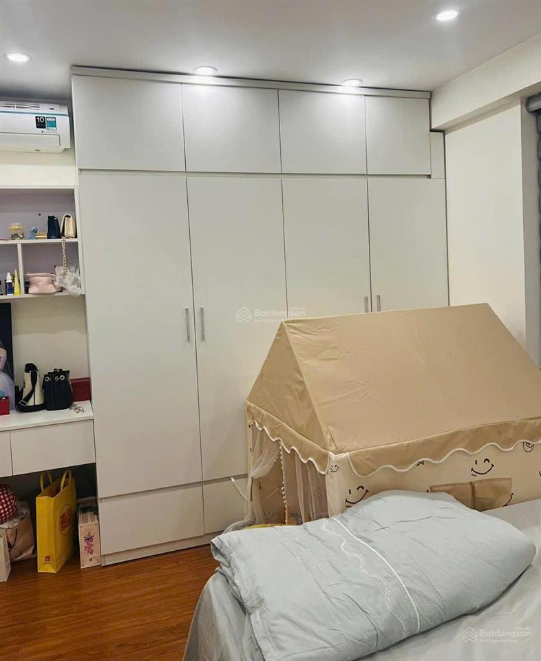 Chủ nhà gửi bán căn hộ 2pn toà 18t2 golden an khánh, ban công view hồ thoáng mát giá nhỉnh 4 tỷ