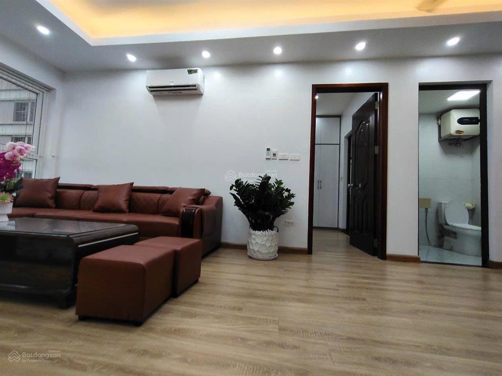 Gia đình cần bán gấp căn hộ 3pn tòa ct8a dương nội ban công đông nam giá 5,3x tỷ