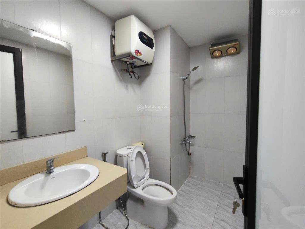 Gia đình cần bán gấp căn hộ 3pn tòa ct8a dương nội ban công đông nam giá 5,3x tỷ