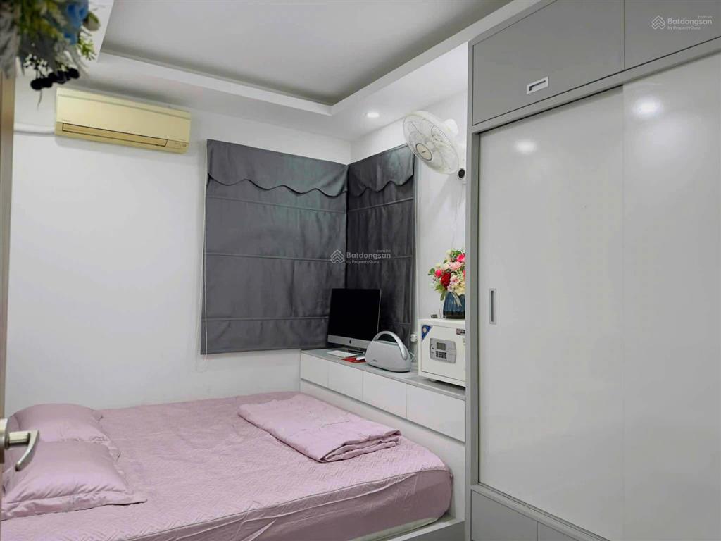 Giảm giá sâu căn hộ 3pn tòa gemek tower giá chỉ 3,8 tỷ.  0975 605 ***