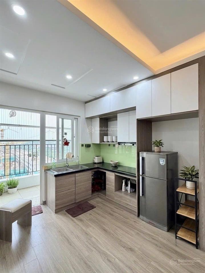 Chính chủ bán căn 65m2 2 phòng ngủ 2vs hướng nam mát, view đẹp thoáng, phong thuỷ tốt. giá 2,7x tỷ