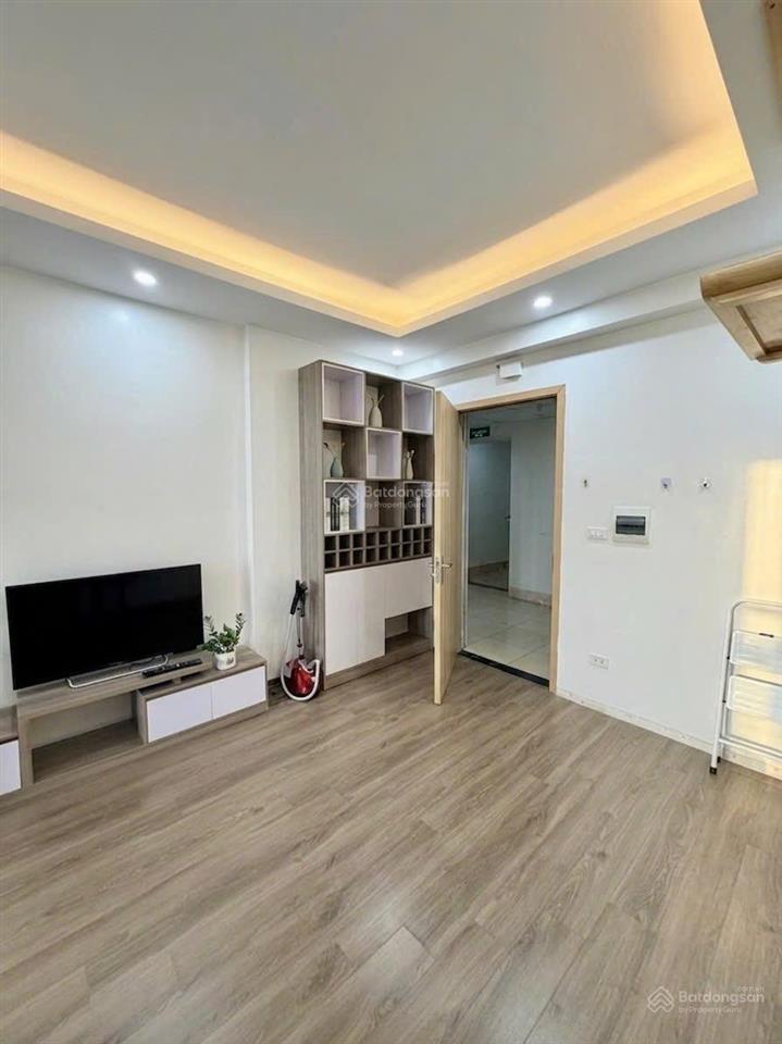 Chính chủ bán căn 65m2 2 phòng ngủ 2vs hướng nam mát, view đẹp thoáng, phong thuỷ tốt. giá 2,7x tỷ