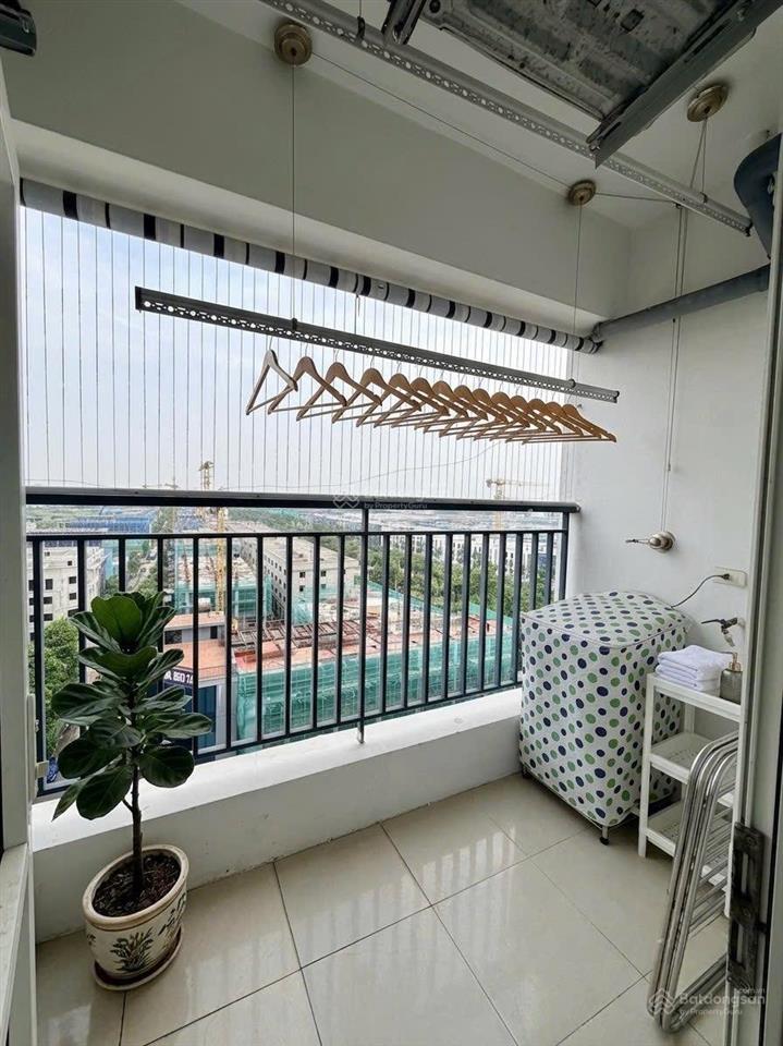 Chính chủ bán căn 65m2 2 phòng ngủ 2vs hướng nam mát, view đẹp thoáng, phong thuỷ tốt. giá 2,7x tỷ