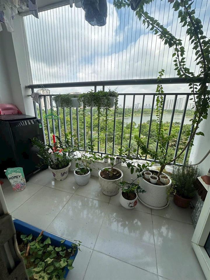 Bán căn 2 ngủ 2vs 65m2 view hồ điều hoà thoáng mát kđt thanh hà nhỉnh 2 tỷ