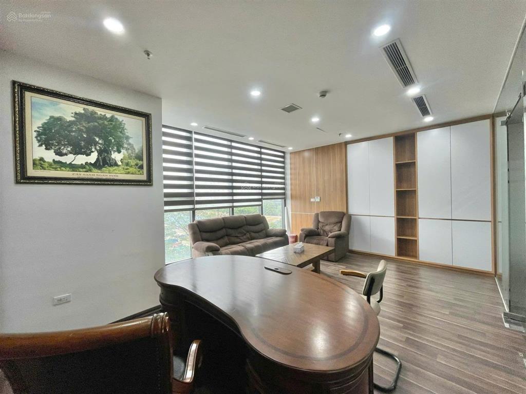 43,5tr/tháng 104m2 sàn văn phòng full nội thất phố duy tân, cầu giấy, hn 0967 522 ***