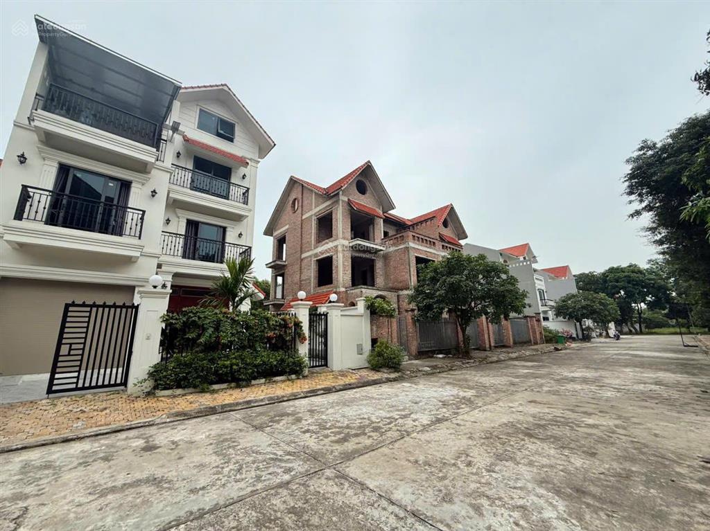 Cơ hội có 102 chỉ 11 tỷ sở hữu ngay căn biệt thự hoa hậu của án kdt quang minh hn