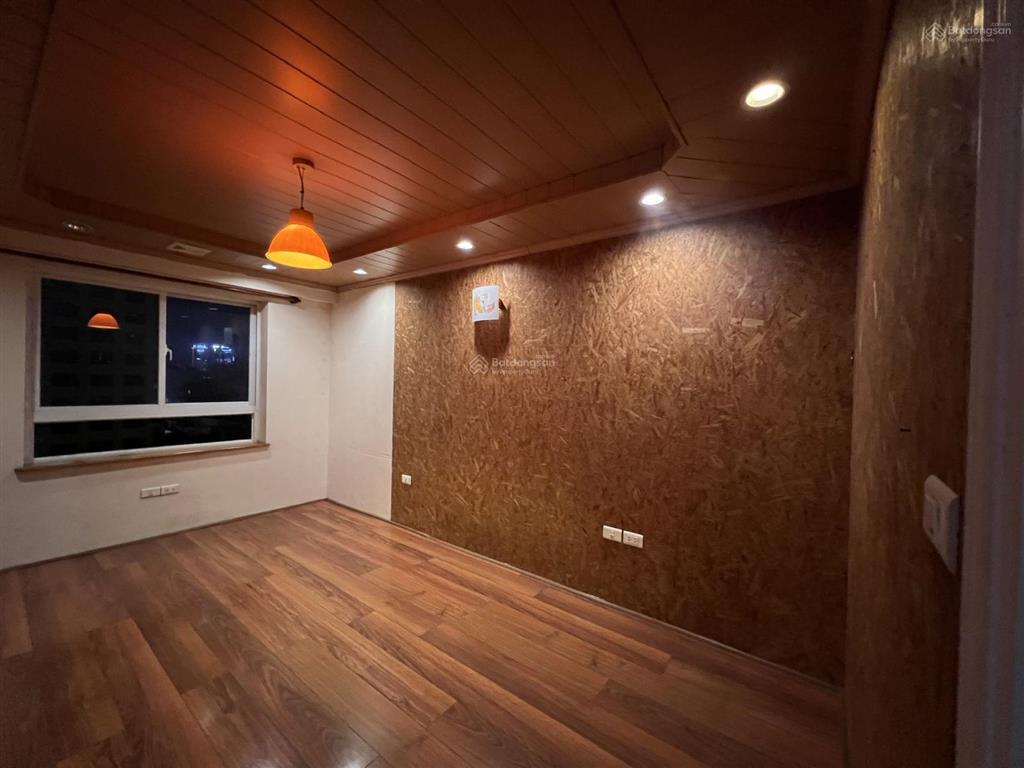 Nhỉnh 14 tỷ sở hữu căn cc 150m 3n2vs 93 lò đúc hai bà trưng hn